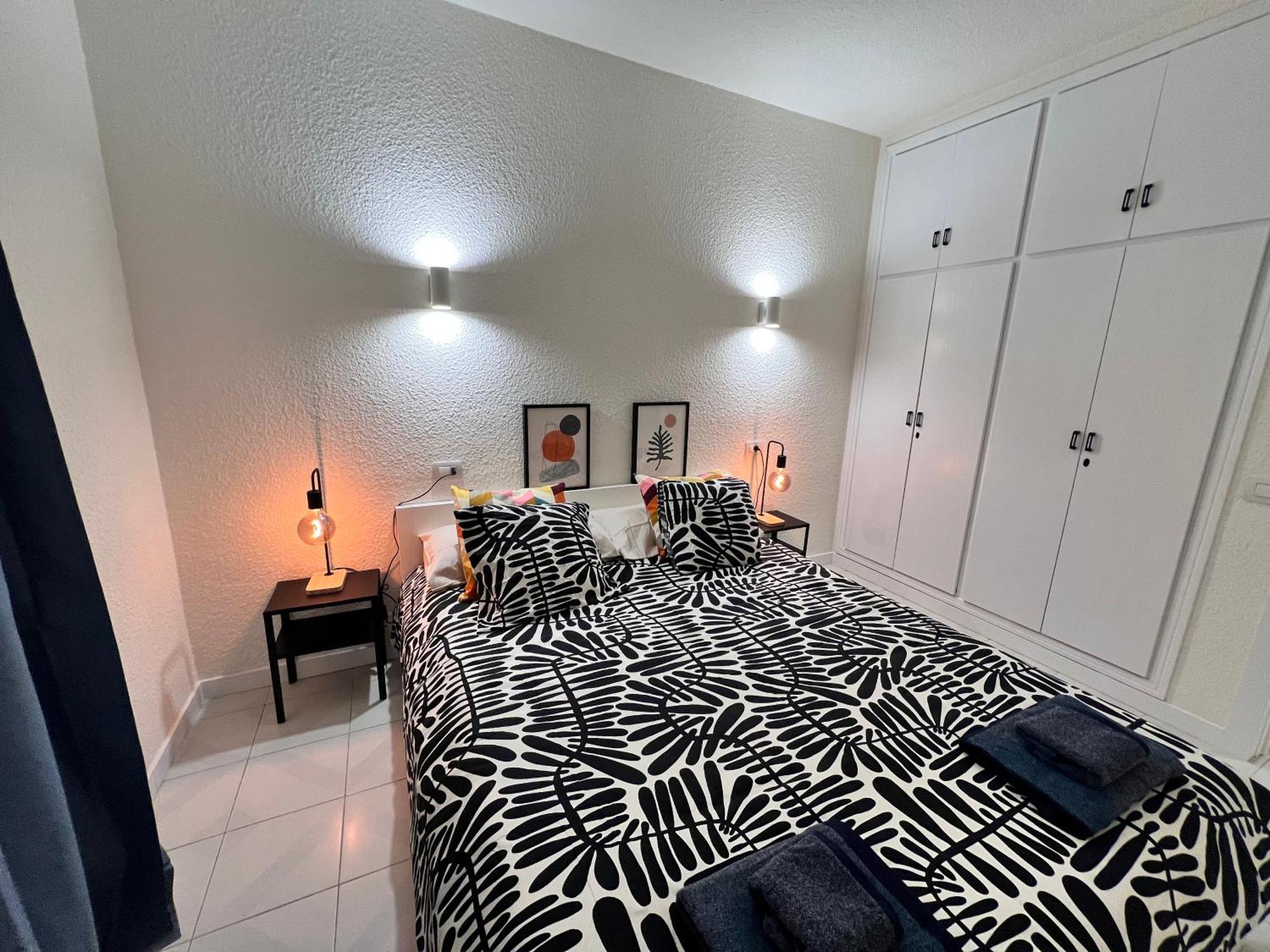 Seaview And Sunset Apartment Los Cristianos Los Cristianos  Exterior photo
